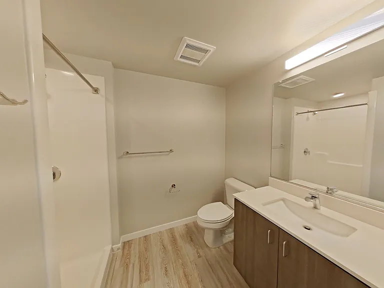 Ferry Street Flats - Modern Studios and Lofted units right by campus! — Photo 25