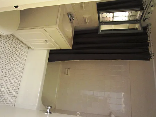 Rented by Rachmani Corporation | media 7