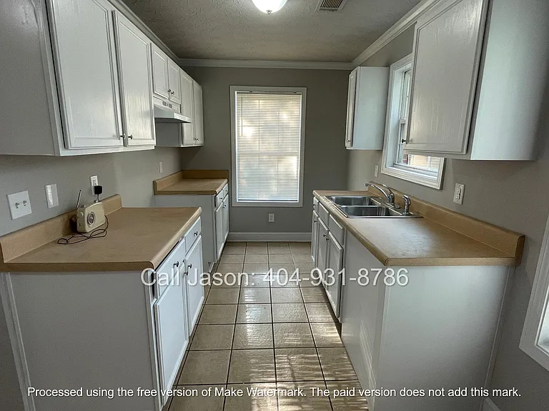 250 Stafford St NW #A — Photo 7