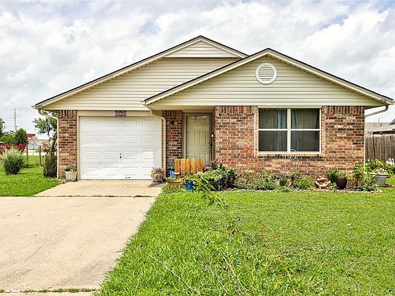 2nd image of 308 Traditional Way Ct