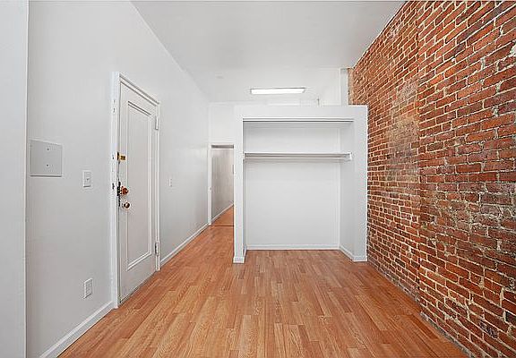 4th image of 511 E 83rd St APT 1B
