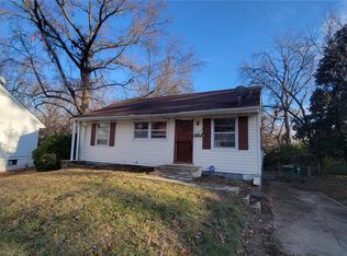 236 Estridge Rd, Saint Louis, MO 63137