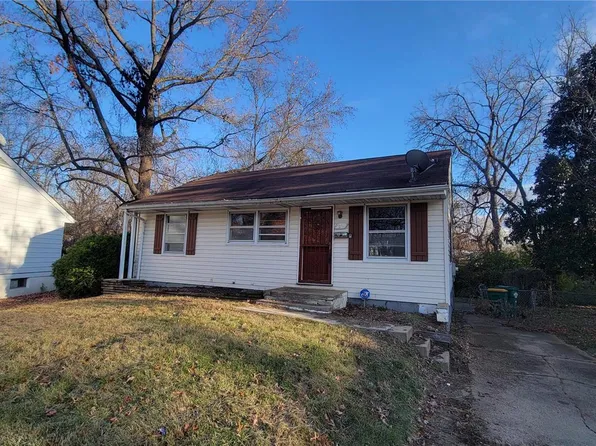 236 Estridge Rd, Saint Louis, MO 63137
