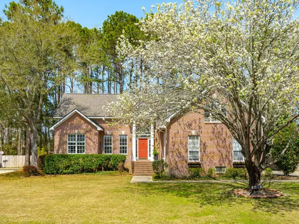 528 Chimney Bluff Dr, Mount Pleasant, SC 29464
