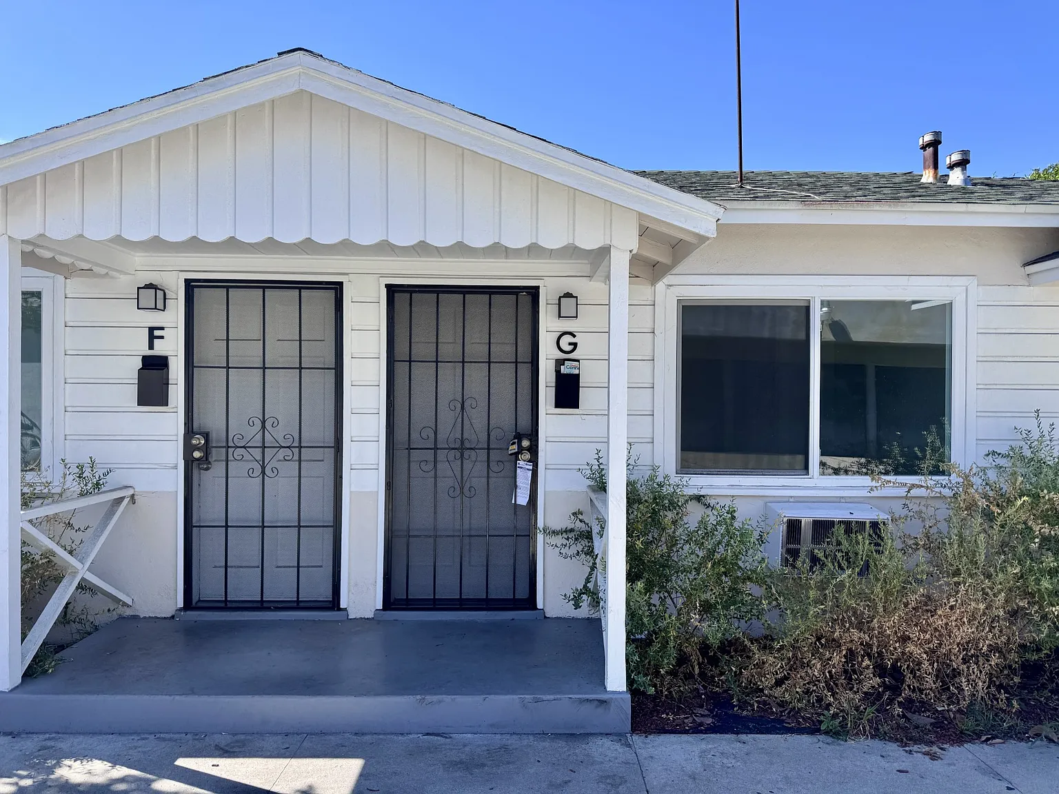 Studio, 400 sqft, $1,695 — Photo 2
