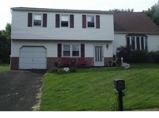 1290 Morgan Horse Dr, Warrington, PA 18976