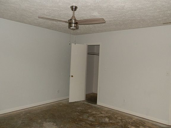 3rd image of 57 Bay Dar Rd NW #A