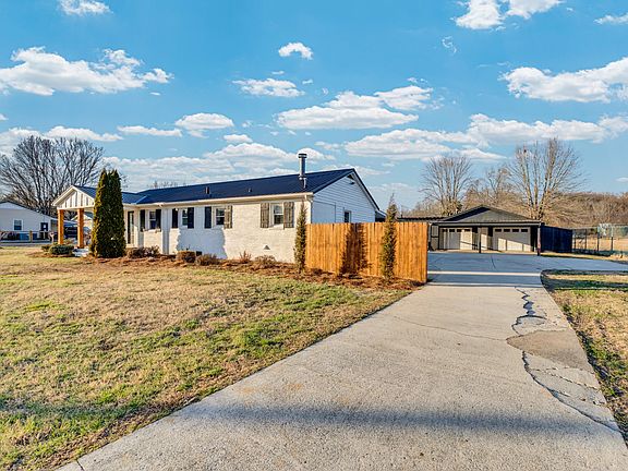 2nd image of 600 Cadillac Ln