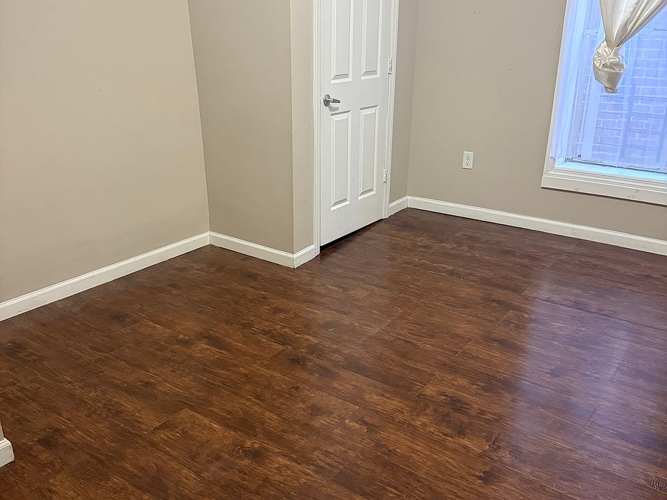 1st image of 1157 E Jersey St #1
