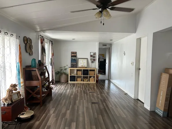 21620 N Heritage Circle, Pembroke Pines, FL 33029