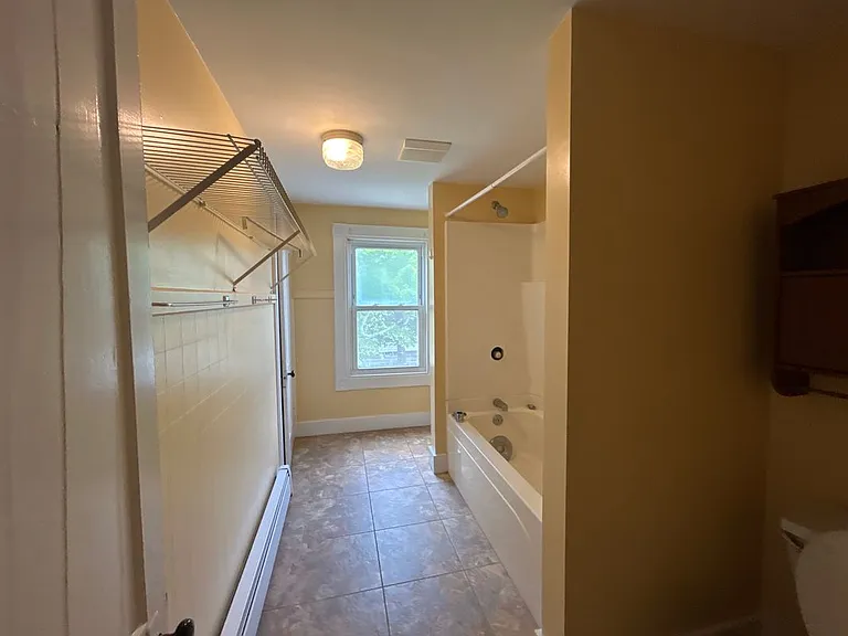 5851 S Elm Ave — Photo 10