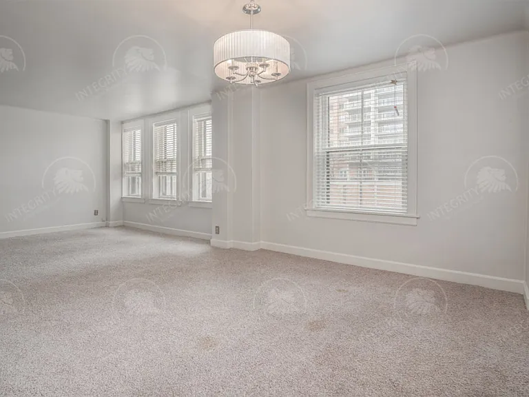 229 Ward Pkwy — Photo 15