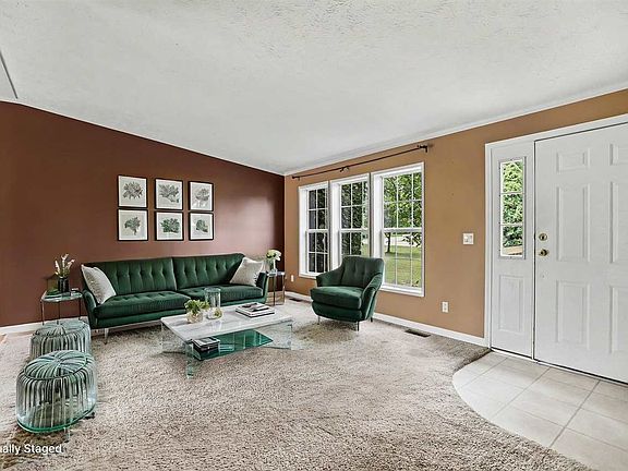 5th image of 5110 Church Hill Dr