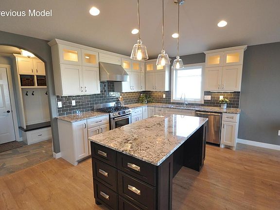 5th image of 1264 Goldenwood Dr