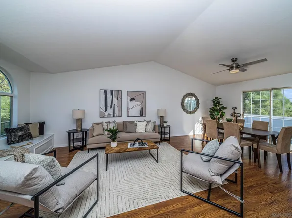 2813 Ocean Village Way, Oceanside, CA 92054