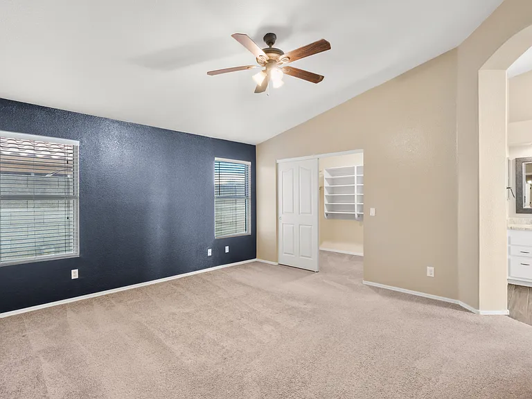7936 W Taro Ln — Photo 12