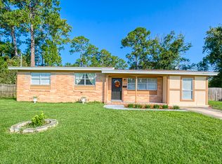 6103 Sack Dr N, Jacksonville, FL 32216