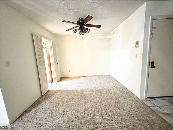 5th image of 1339 Fox Run Dr