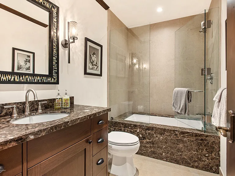565 N Starwood Dr — Photo 41