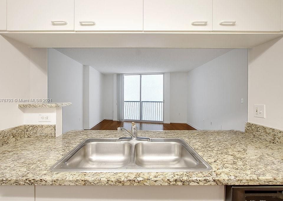 1st image of 1751 N Bayshore Dr #16F