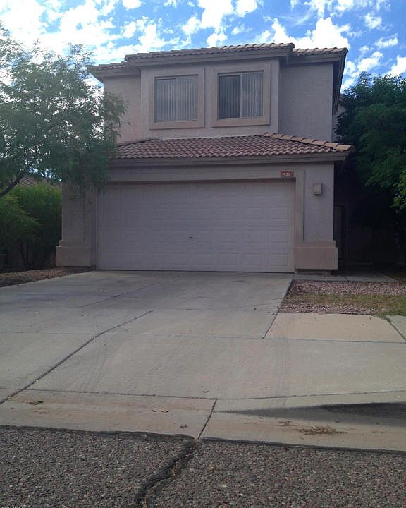 1st image of 528 N 105th Pl