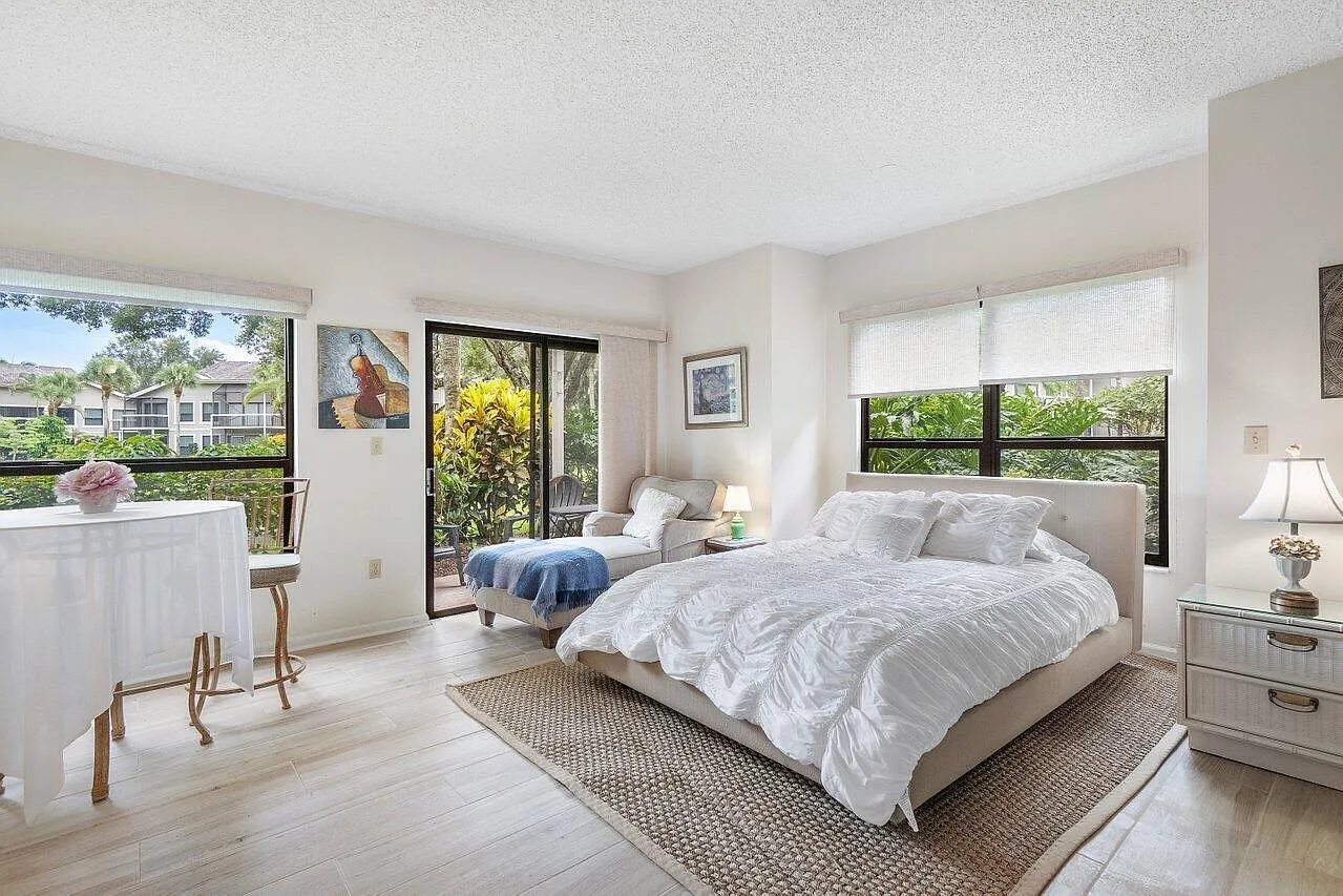 1 bed, 1.0 bath, 500 sqft, $3,000 — Photo 1