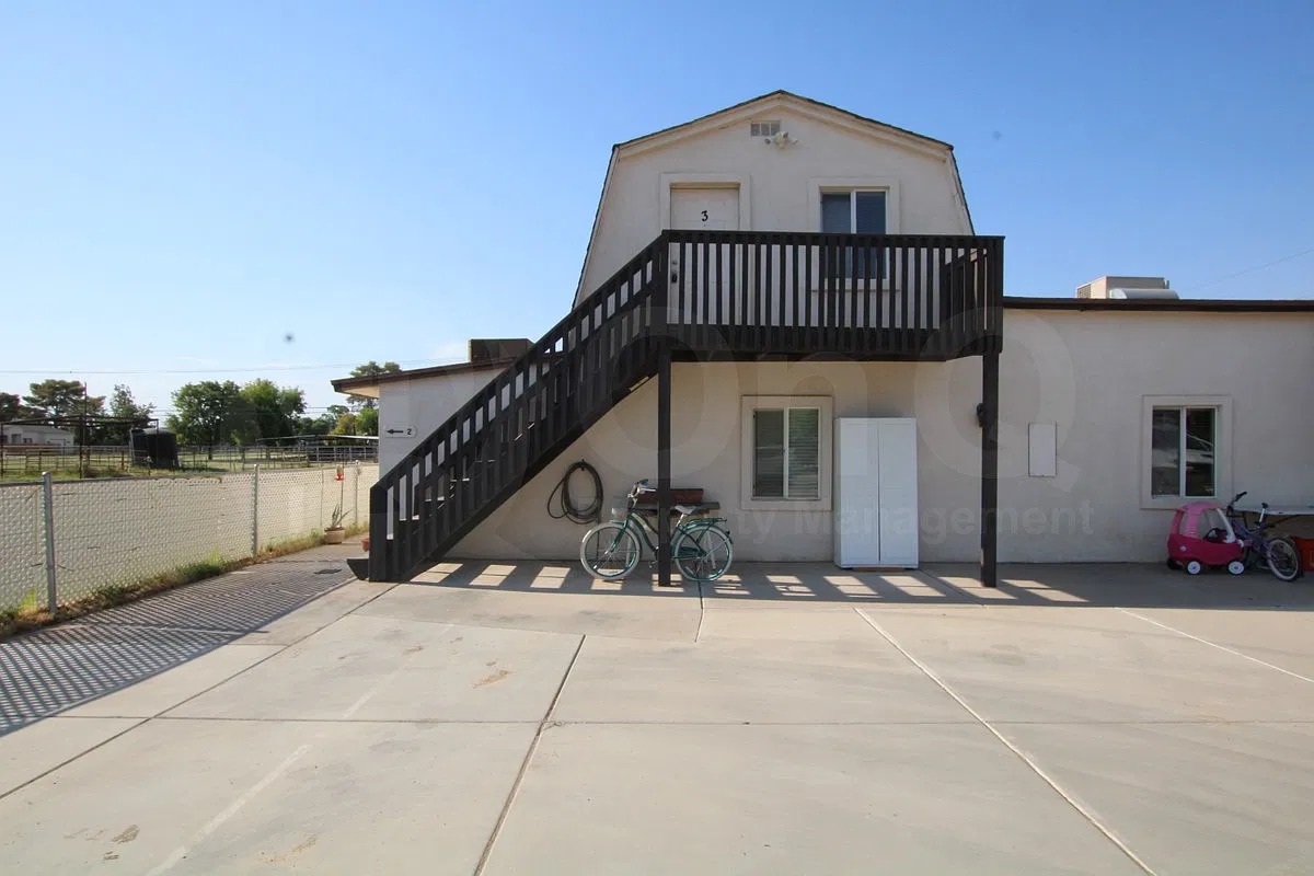 1 bed, 1.0 bath, 442 sqft, $900 — Photo 1