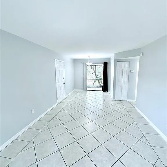 1420 Green Valley Cir #802 — Photo 3