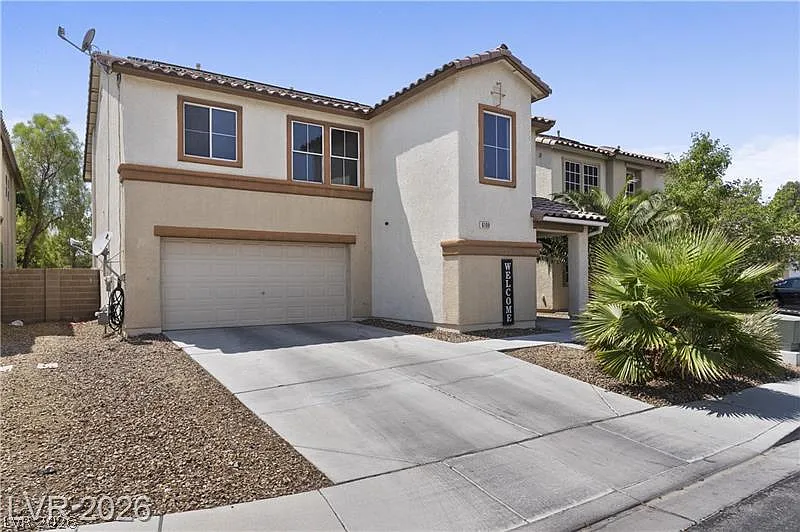 5 bed, 3.0 bath, 2564 sqft, $2,300 — Photo 2