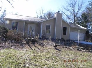 15689 Bennett Rd, North Royalton, OH 44133