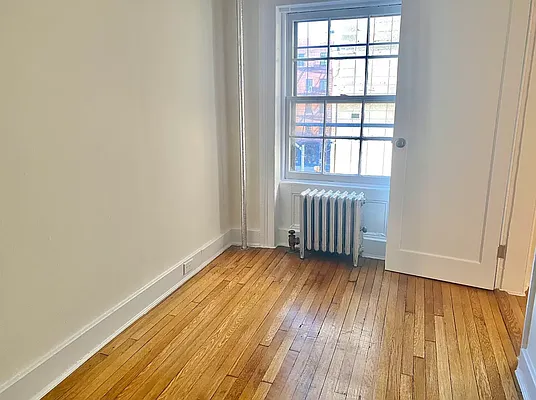 Rented by Waverly Realty Associates | media 5