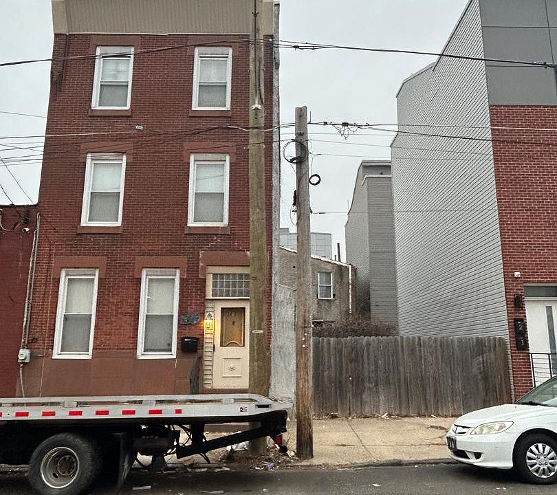1st image of 2430 N Mascher St