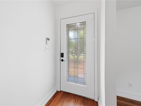 5th image of 85 Hidden Forest Rd