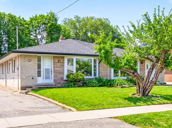 22 Lormar Dr, Toronto, ON M9B 4V6