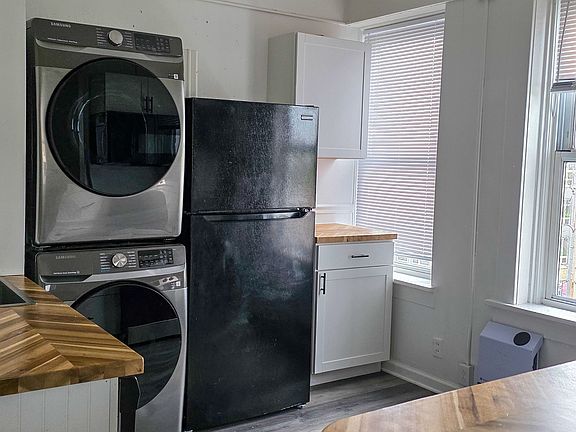 2nd image of 303 E Washington St APT 8