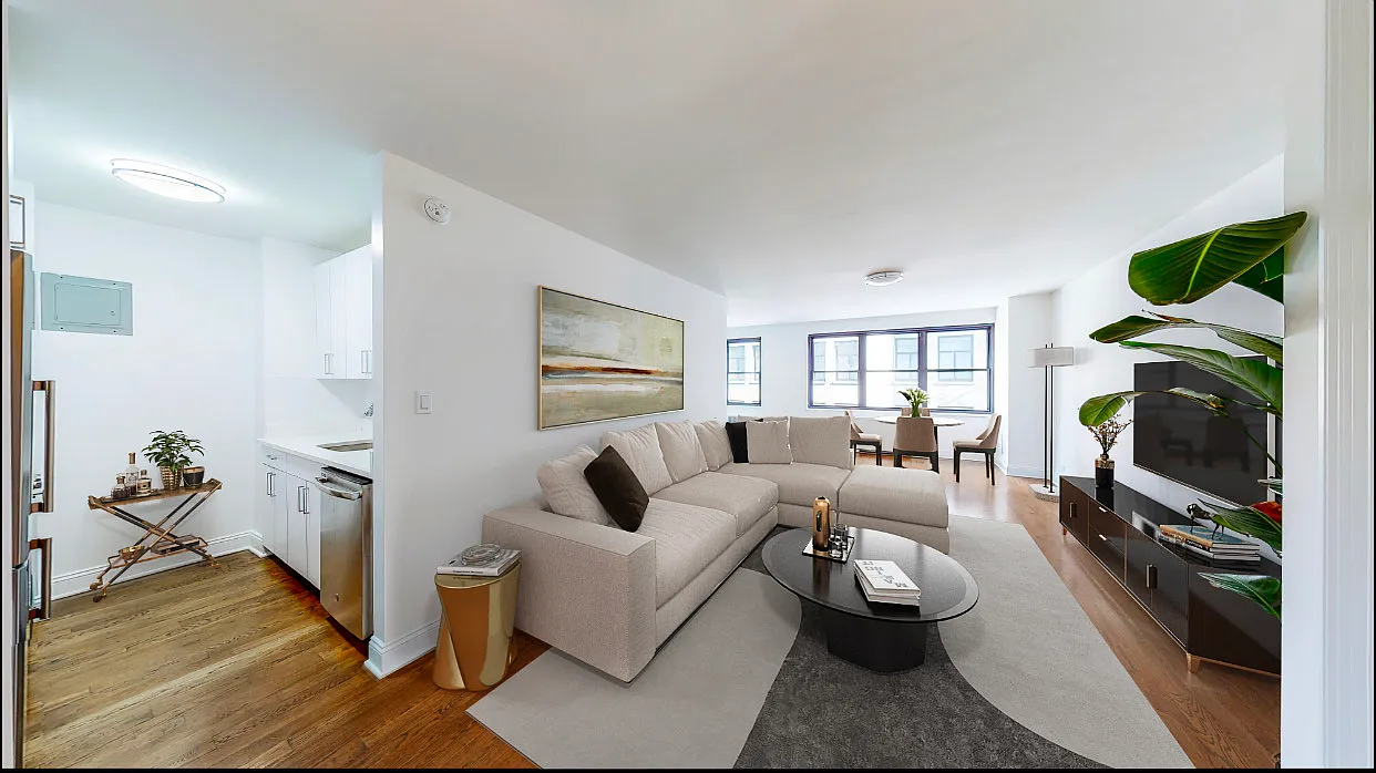 96 5th Ave — Photo 1