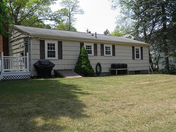 5th image of 12 Gray Ave