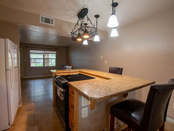 3rd image of 2351 SW 32nd Pl #4