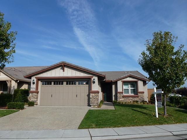 1st image of 7637 Chatsworth Cir