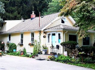 33 Trelawne Dr, Rochester, NY 14622