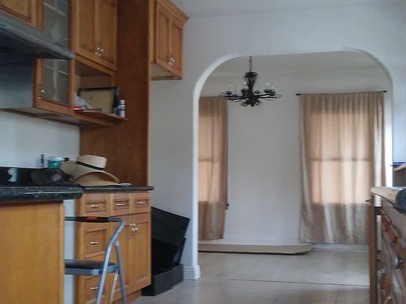 3rd image of 2021 S Ethel Ave