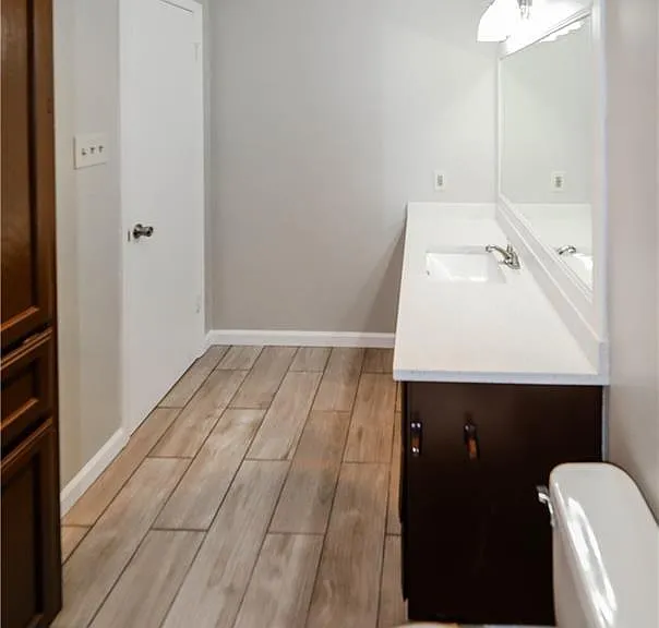 1700 Waterloo Trl #B — Photo 2