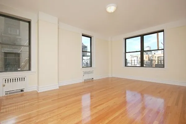 Rented by Raz Realty | media 3