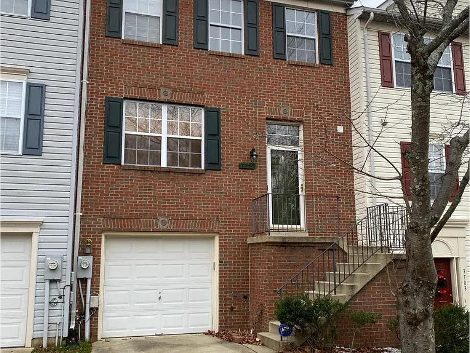 3705 Elkhorn Cir