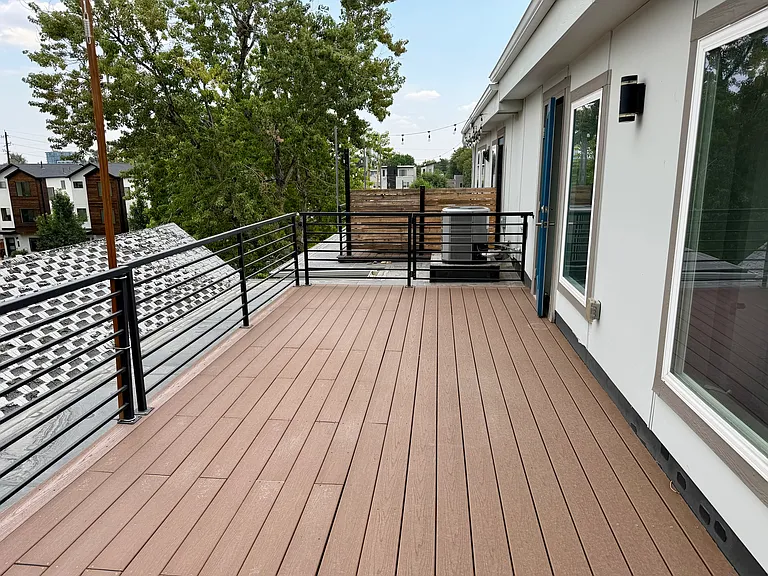 1361 Zenobia St — Photo 10
