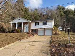 208 Ridgewood Blvd, Minerva, OH 44657