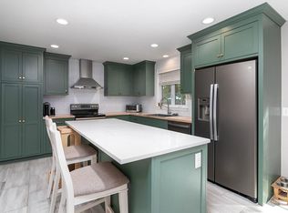 58 Alfred Ave, Johnston, RI 02919