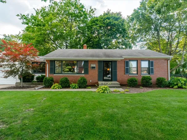 1011 Bakewell Ave, Normal, IL 61761