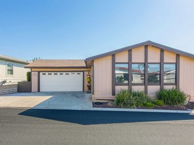 639 Via Santa Cruz, Vista, CA, 92081