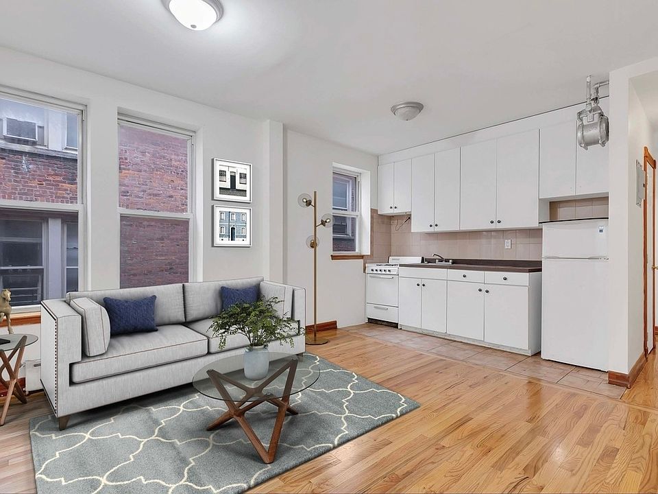 1st image of 324 W 96th St APT 4C